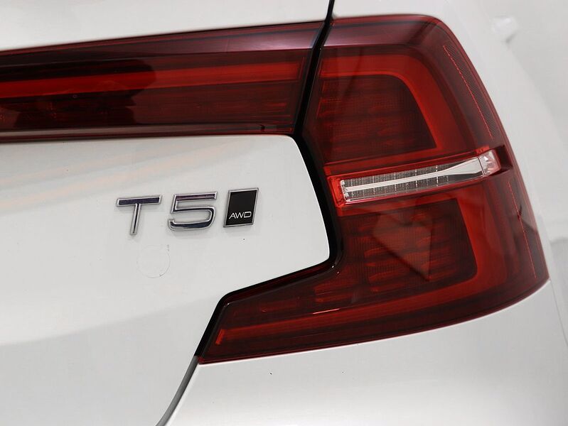 Volvo  T5 R-Design